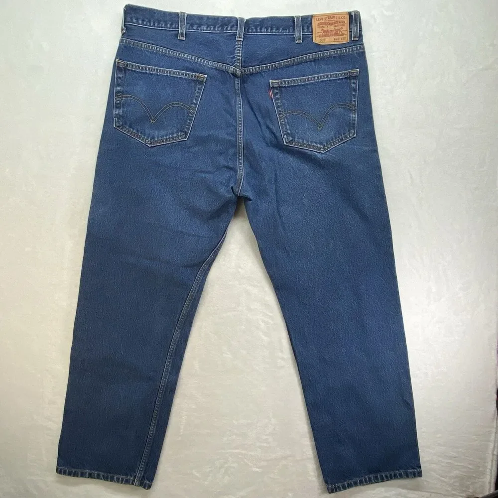 Levi's 505 Jeans Mens 42x32 Regular Straight Blue Denim Medium Wash‎
